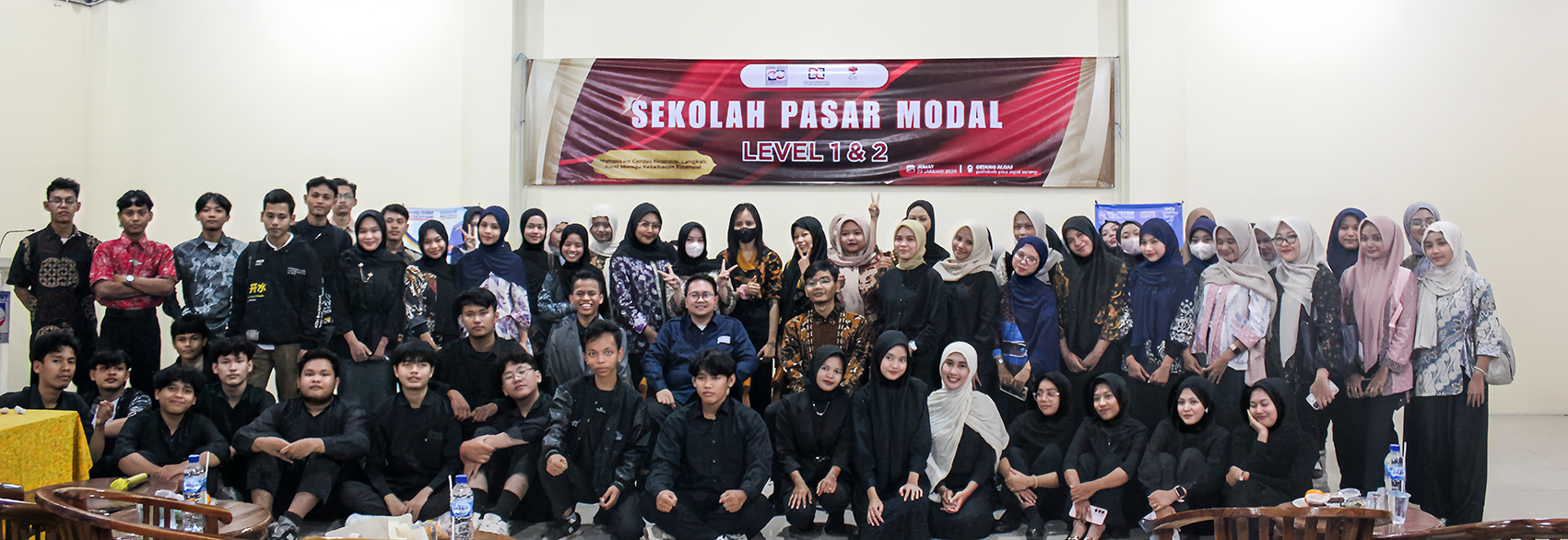 Politeknik Piksi Input Serang menggelar Sekolah Pasar Modal bersama BEI, OJK Banten, dan NH Korindo Sekuritas untuk meningkatkan literasi investasi mahasiswa.